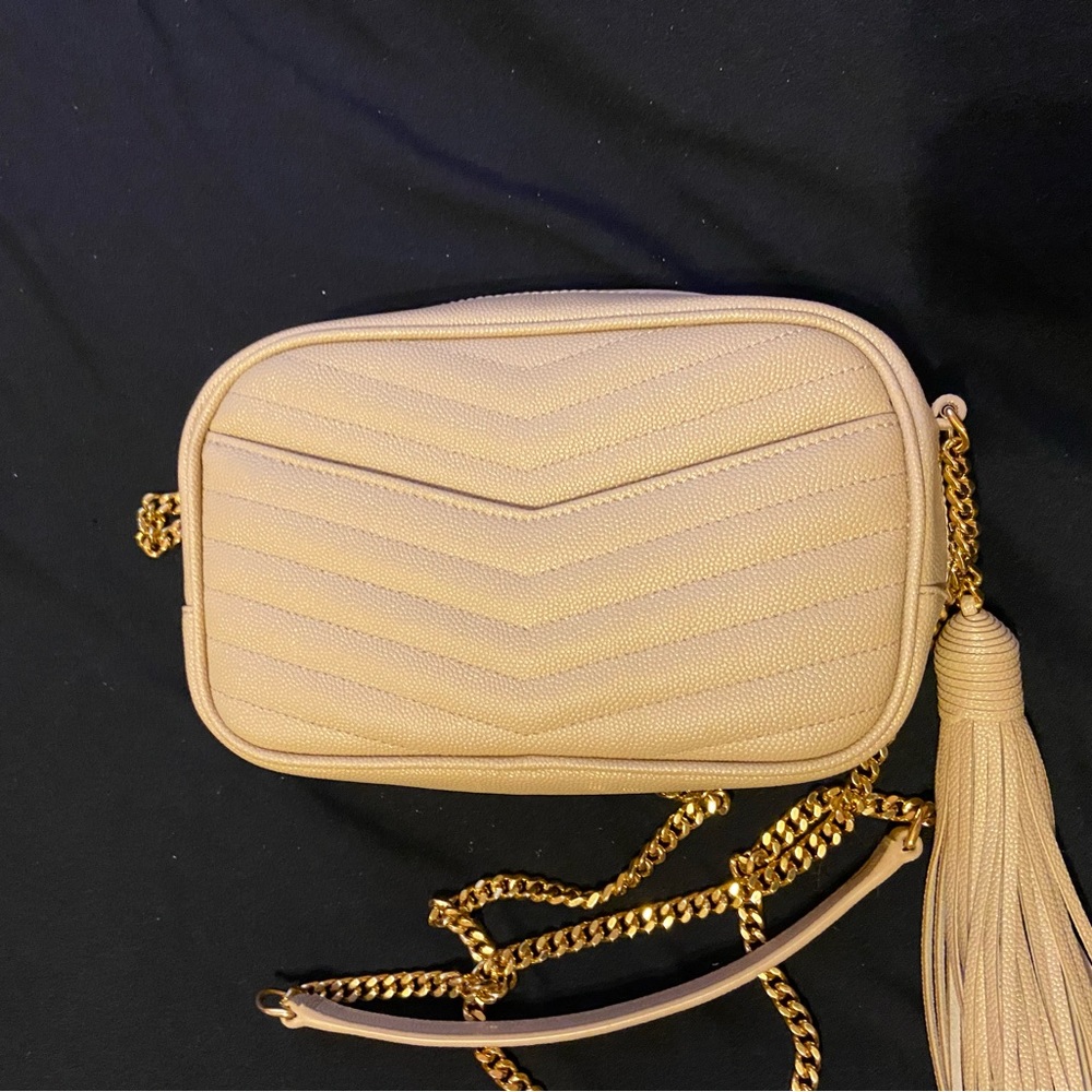Saint Laurent Mini Lou matalasse leather camera bag - Picture 3 of 9